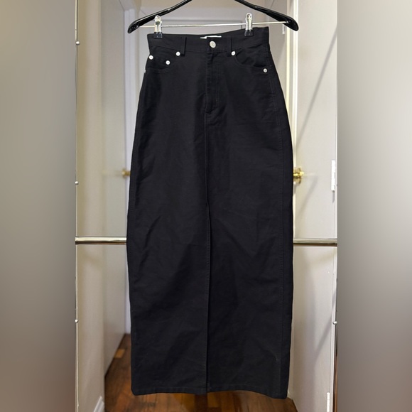 & Other Stories Front Split Denim Black Midi Skirt - Picture 5 of 5